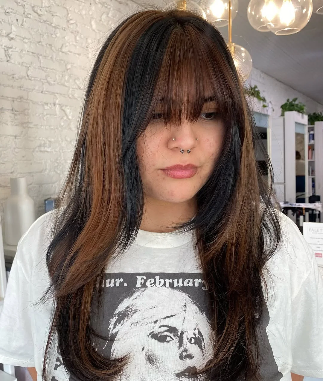 00s Hairstyle with Chunky Highlights